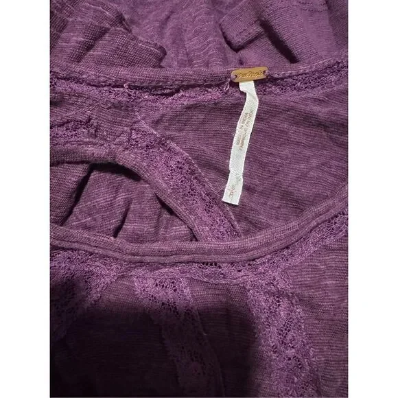 Free people lace trimmed distressed purple babydoll boho keyhole on back top S - Picture 4 of 8
